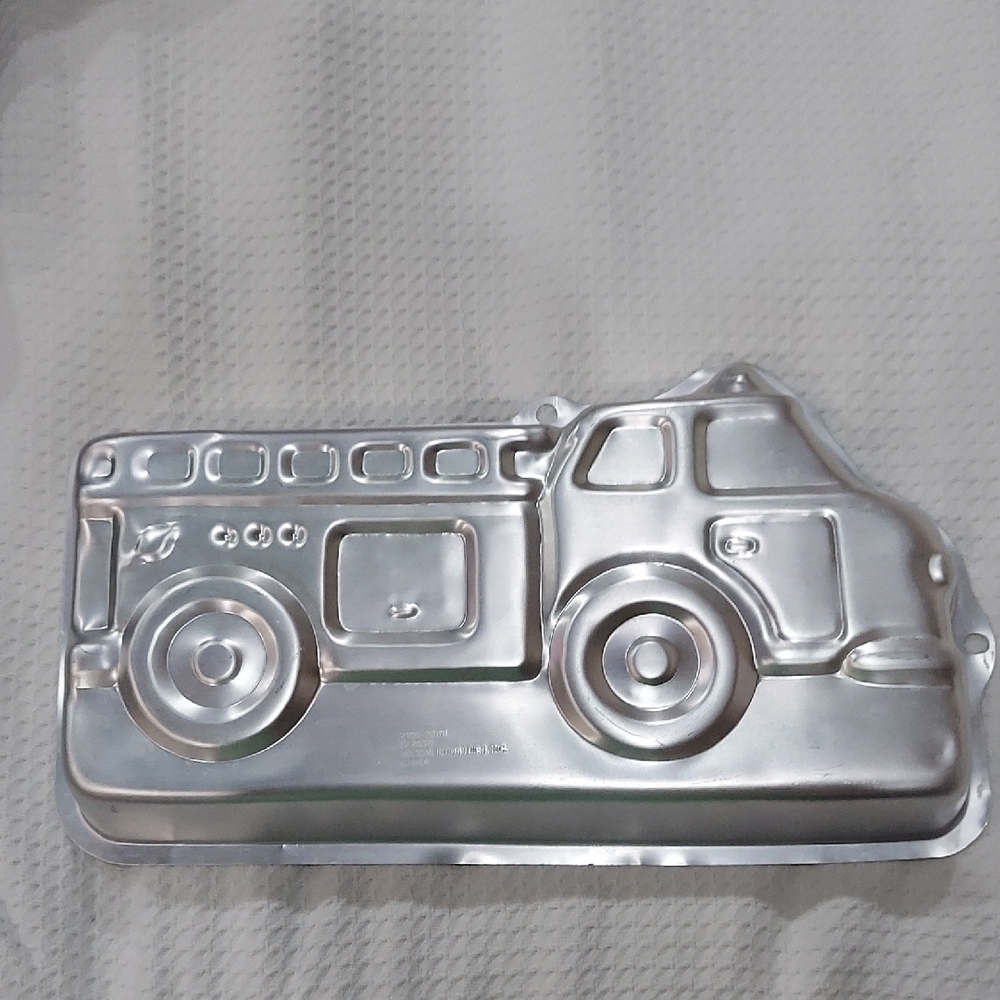 Silver Fire Truck Cake Pan